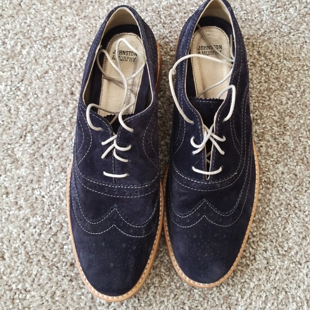 Women's Johnston & Murphy wing-tips